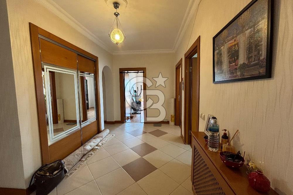YUKARIÖVEÇLER MAHALLESİ 1235.CADDEDE BAKIMLI 4+1 SATILIK DAİRE