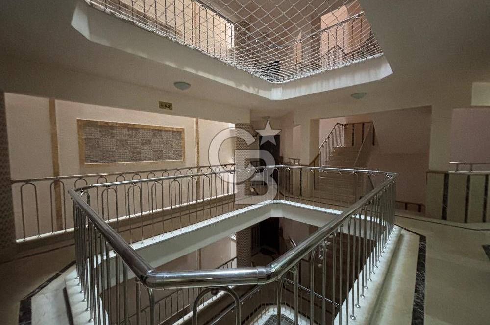 YUKARIÖVEÇLER MAHALLESİ 1235.CADDEDE BAKIMLI 4+1 SATILIK DAİRE