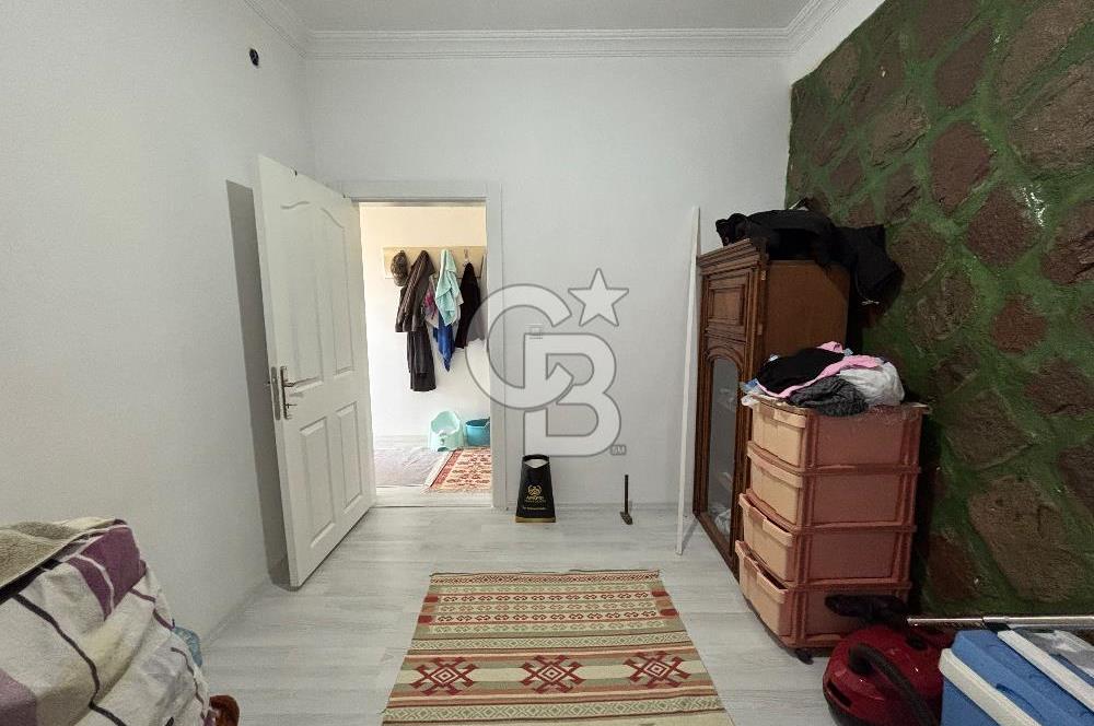 GÖLBAŞI MAHMATLIBAHÇEDE 1 DÖNÜM TARLA ÜZERİNDE SATILIK TAŞ EV