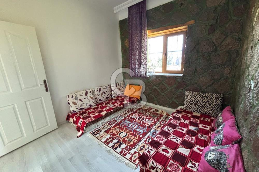 GÖLBAŞI MAHMATLIBAHÇEDE 1 DÖNÜM TARLA ÜZERİNDE SATILIK TAŞ EV
