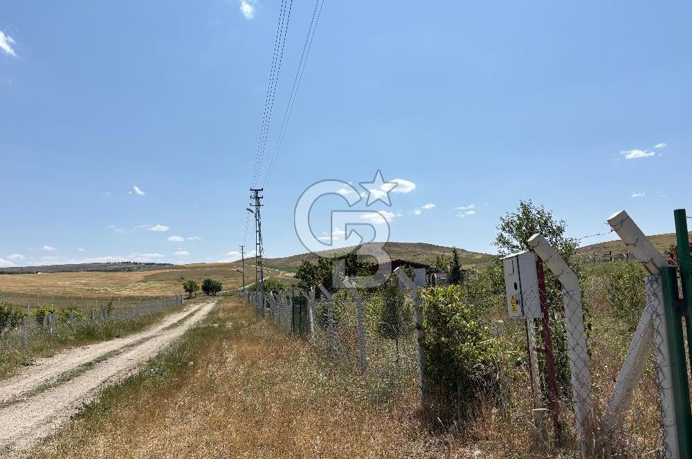 GÖLBAŞI MAHMATLIBAHÇEDE 1 DÖNÜM TARLA ÜZERİNDE SATILIK TAŞ EV