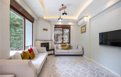 DEMİRCİ DE ORMAN VE ŞEHİR MANZARALI MÜSTAKİL VİLLA