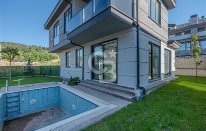 GÜMÜŞTEPE DE 4+1 HAVUZLU MÜSTAKİL VİLLA