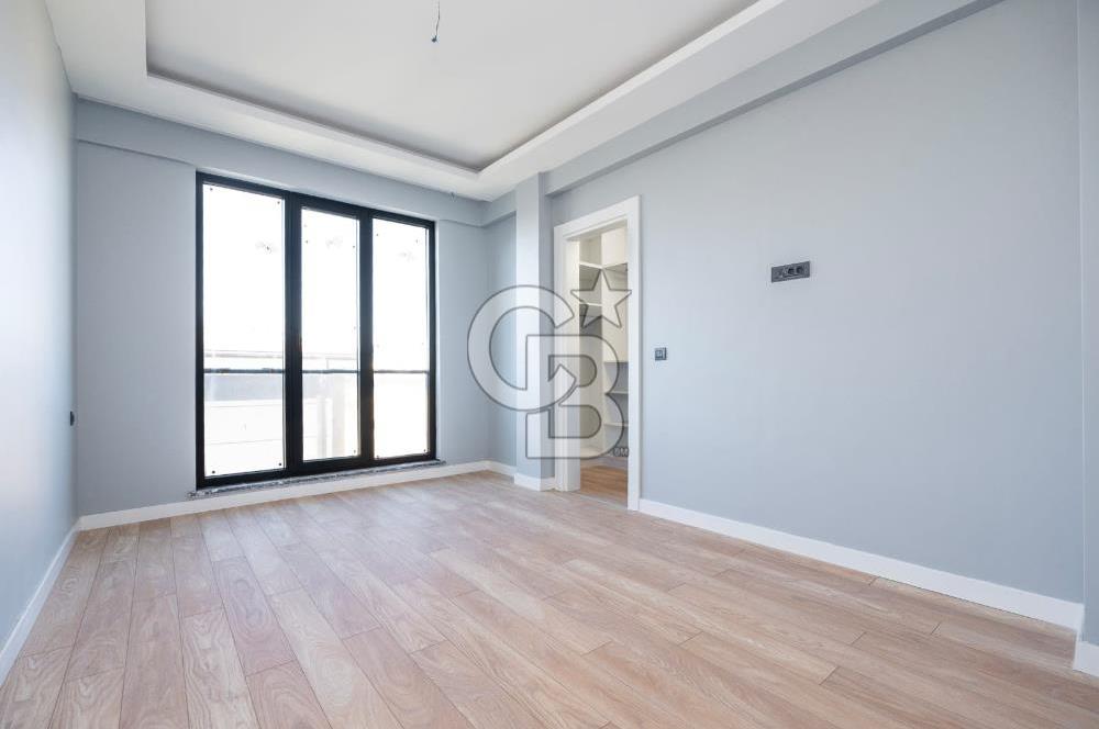 GÜMÜŞTEPE DE 4+1 HAVUZLU MÜSTAKİL VİLLA