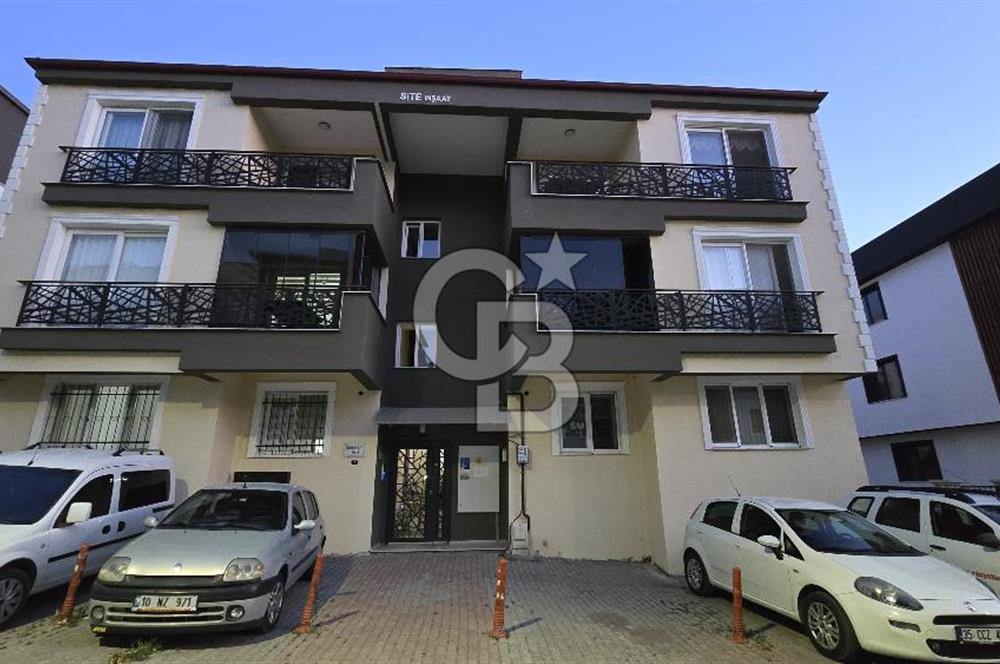 ALİAĞA FEN BİLİMLERİ YAKINI SATILIK AÇIK OTOPARKLI 3+1 DAİRE 