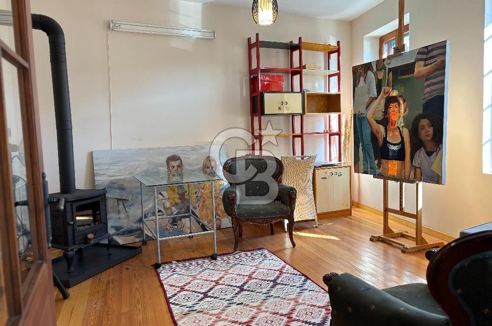 Urla Sanat Sokağın’da Kiralık Taş Ev