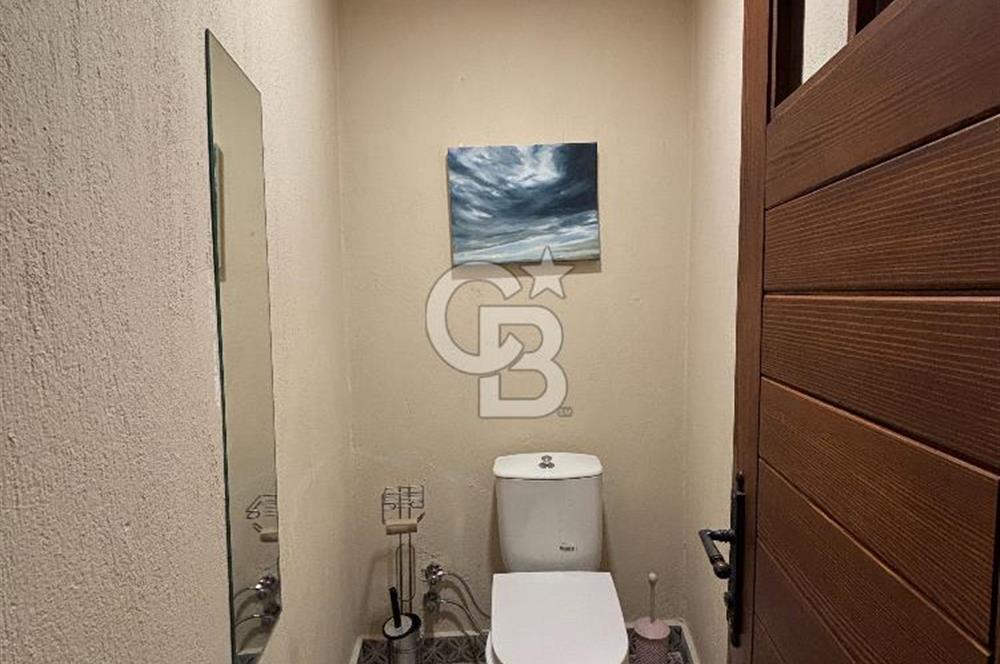 Urla Sanat Sokağın’da Kiralık Taş Ev