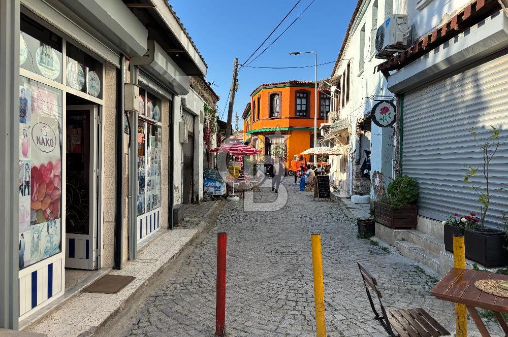 Urla Sanat Sokağın’da Kiralık Taş Ev