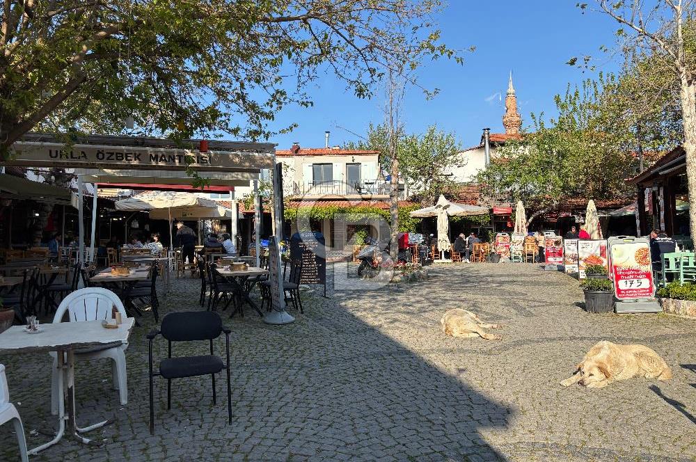 Urla Sanat Sokağın’da Kiralık Taş Ev