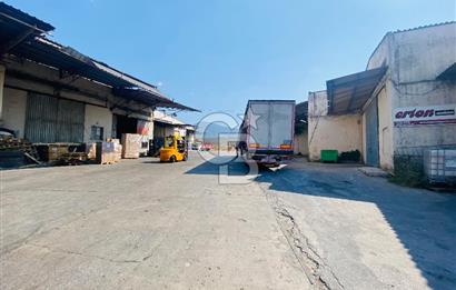 Bornova Kemalpaşa Caddesi Ambarlar Sitesinde Satılık Dükkan