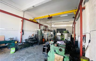Bornova Kemalpaşa Caddesi Ambarlar Sitesinde Satılık Dükkan