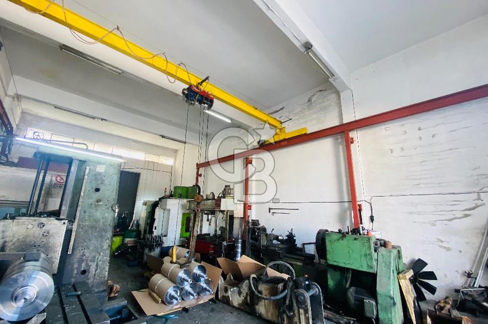 Bornova Kemalpaşa Caddesi Ambarlar Sitesinde Satılık Dükkan