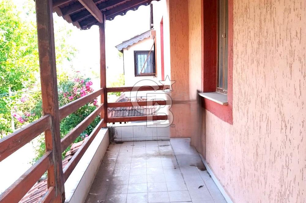 İZMİR URLA İSKELE'DE DENİZE YÜRÜME MESAFESİNDE SATILIK 4+1 DUBLEKS VİLLA