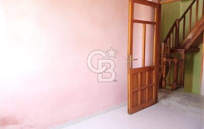 İZMİR URLA İSKELE'DE DENİZE YÜRÜME MESAFESİNDE SATILIK 4+1 DUBLEKS VİLLA