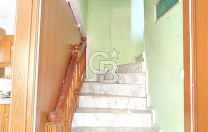 İZMİR URLA İSKELE'DE DENİZE YÜRÜME MESAFESİNDE SATILIK 4+1 DUBLEKS VİLLA