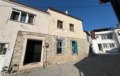 Urla Sanat Sokağın’da Kiralık Taş Ev