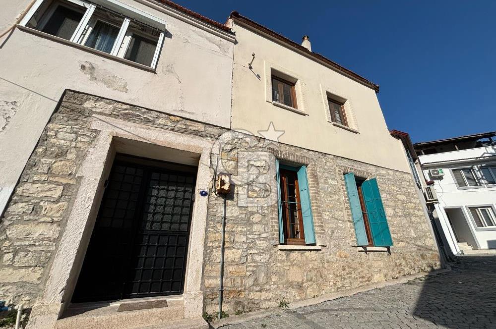 Urla Sanat Sokağın’da Kiralık Taş Ev