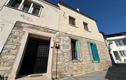 Urla Sanat Sokağın’da Kiralık Taş Ev