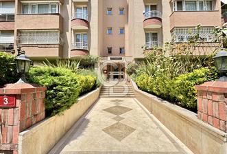 BAĞDAT CADDESİ 2. PARALELİNDE, YÜKSEK KATTA, BALKONLU, TADİLATLI, LÜKS 4+1 DAİRE