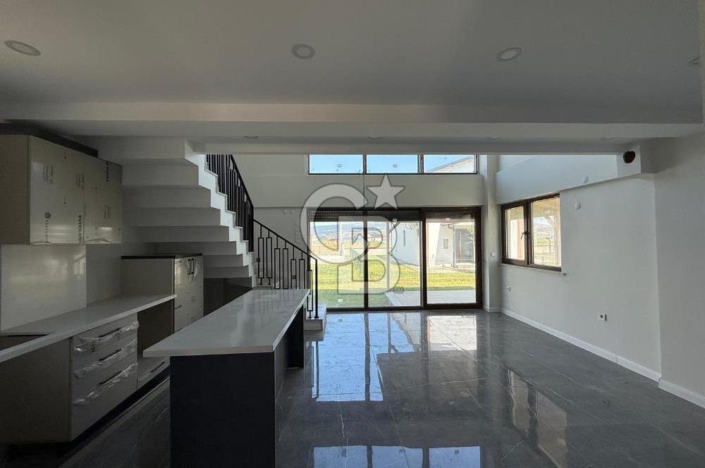 LAPSEKİ UMURBEY DENİZE SIFIR MÜSTAKİL BAHÇELİ 3+1