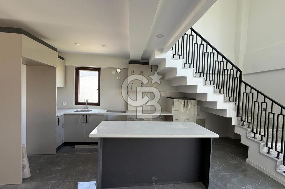 LAPSEKİ UMURBEY DENİZE SIFIR MÜSTAKİL BAHÇELİ 3+1