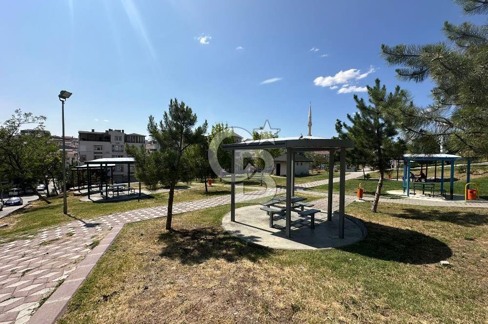 Etimesgut Süvari Mahallesinde Satılık Giriş kat Dublex 3+1 DAİRE