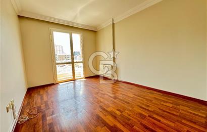 BAĞDAT CADDESİ 2. PARALELİNDE, YÜKSEK KATTA, BALKONLU, TADİLATLI, LÜKS 4+1 DAİRE