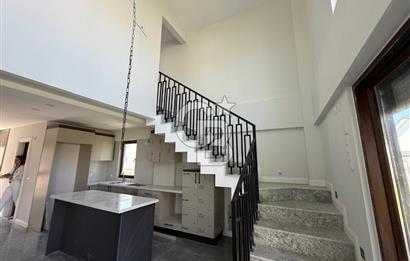 LAPSEKİ UMURBEY DENİZE SIFIR MÜSTAKİL BAHÇELİ 3+1
