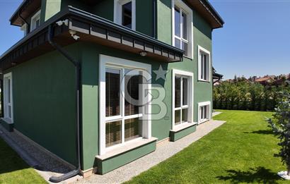 Gölbaşı Bahçelievler Mahallesinde Ultra Lüks Yapılı Villa 