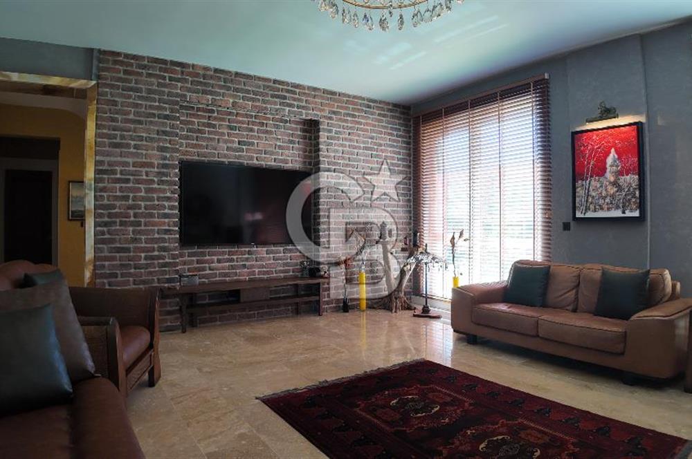 Gölbaşı Bahçelievler Mahallesinde Ultra Lüks Yapılı Villa 