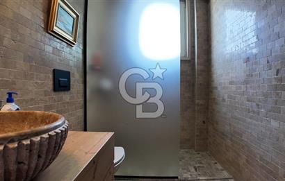 Gölbaşı Bahçelievler Mahallesinde Ultra Lüks Yapılı Villa 