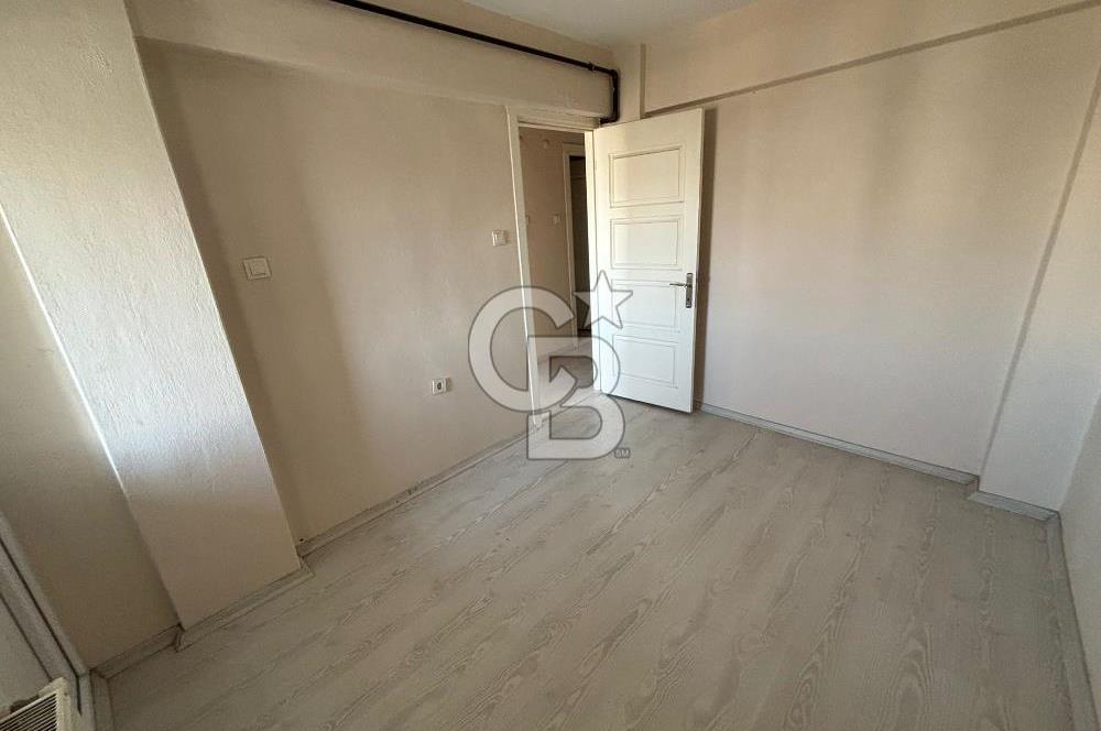 Adnan Süvari'de Park Ve Deniz Manzaralı 3+1 Ayrı Mutfaklı Daire