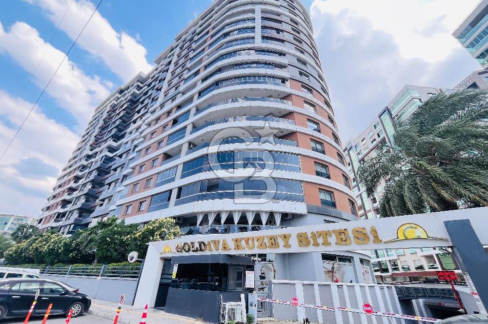 Bornova Goldiva Kuzey Sitesinde Satılık Kiracısız 2+1 Boş Daire