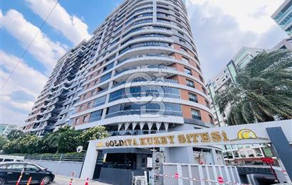Bornova Goldiva Kuzey Sitesinde Satılık Kiracısız 2+1 Boş Daire