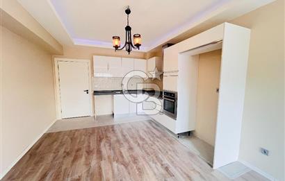 Bornova Goldiva Kuzey Sitesinde Satılık Kiracısız 2+1 Boş Daire