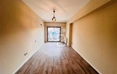 Bornova Goldiva Kuzey Sitesinde Satılık Kiracısız 2+1 Boş Daire