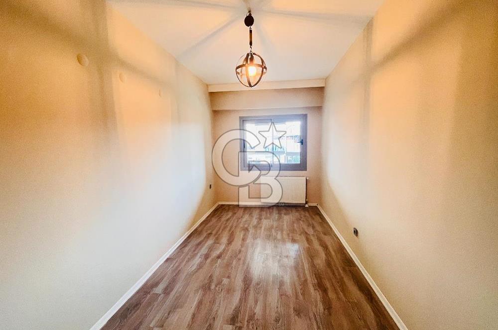 Bornova Goldiva Kuzey Sitesinde Satılık Kiracısız 2+1 Boş Daire