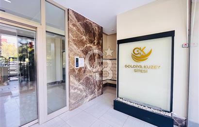 Bornova Goldiva Kuzey Sitesinde Satılık Kiracısız 2+1 Boş Daire