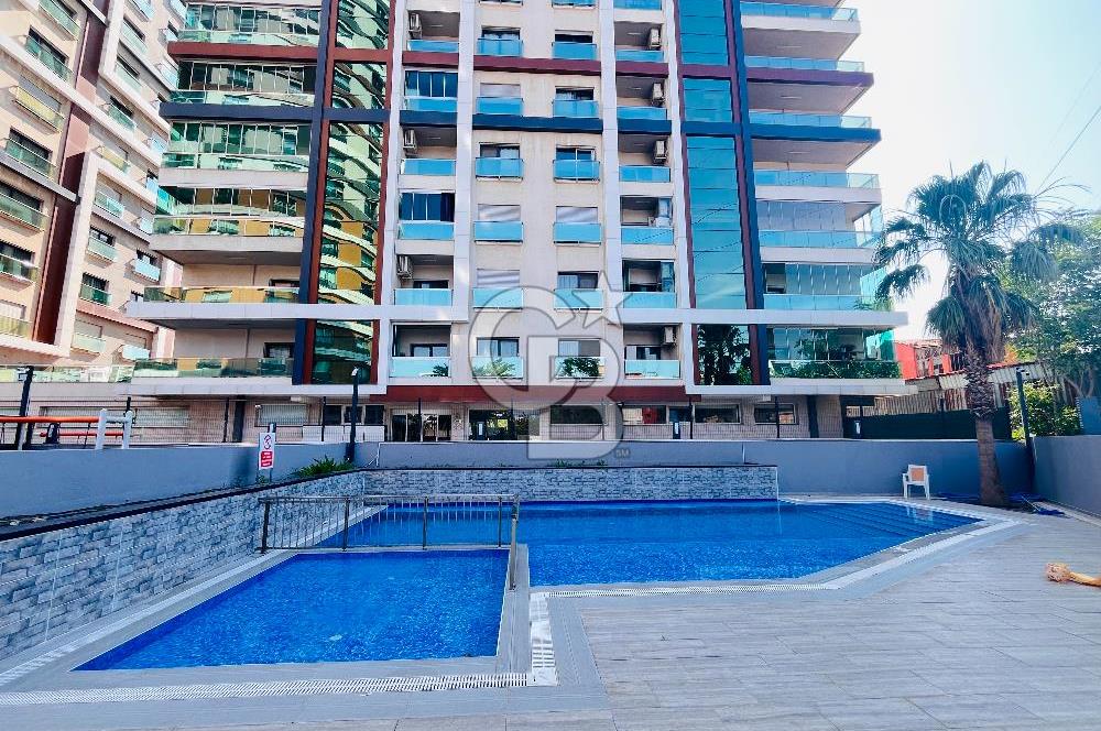 Bornova Goldiva Kuzey Sitesinde Satılık Kiracısız 2+1 Boş Daire