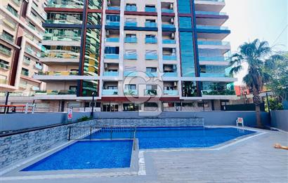 Bornova Goldiva Kuzey Sitesinde Satılık Kiracısız 2+1 Boş Daire