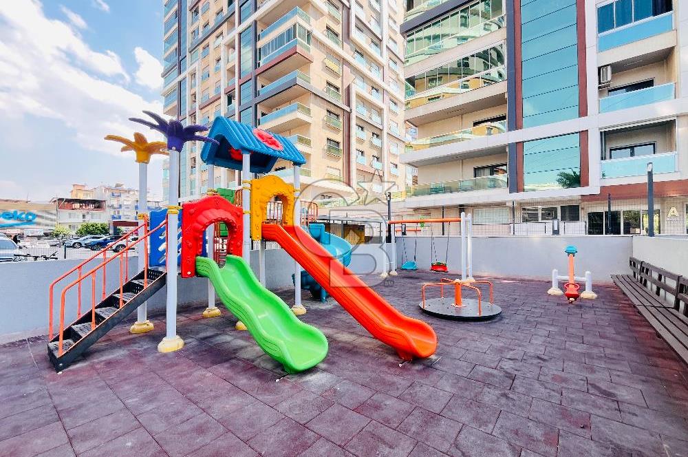 Bornova Goldiva Kuzey Sitesinde Satılık Kiracısız 2+1 Boş Daire