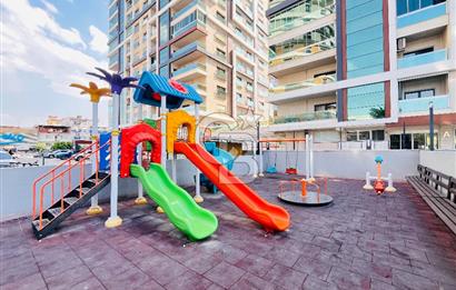 Bornova Goldiva Kuzey Sitesinde Satılık Kiracısız 2+1 Boş Daire