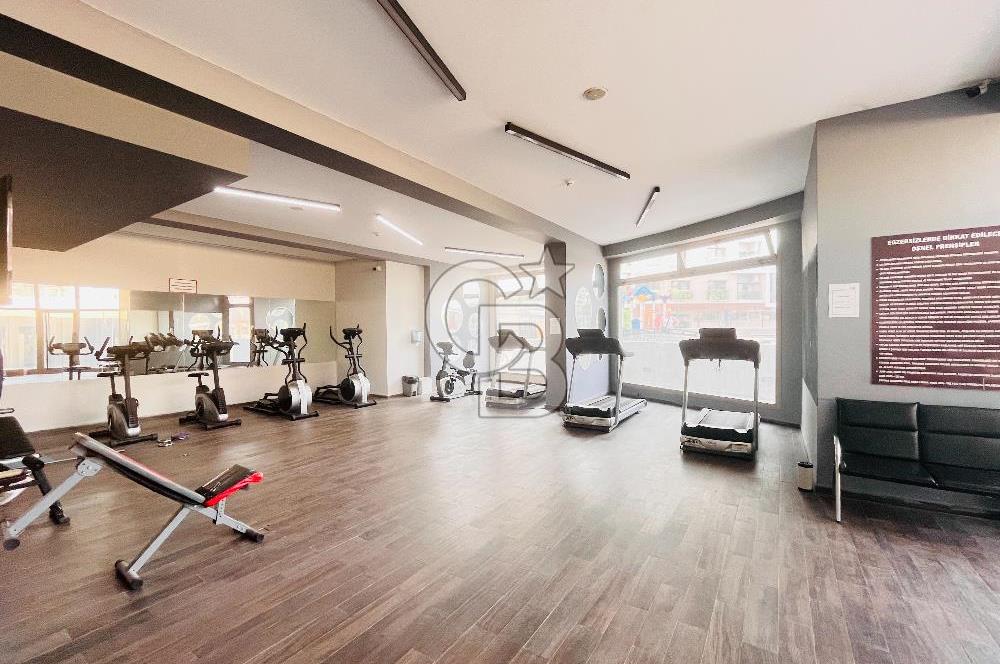 Bornova Goldiva Kuzey Sitesinde Satılık Kiracısız 2+1 Boş Daire
