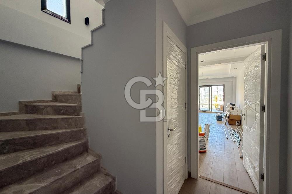 FOÇA BAĞARASI 3+1 DUBLEKS BAHÇELİ SATILIK DAİRE