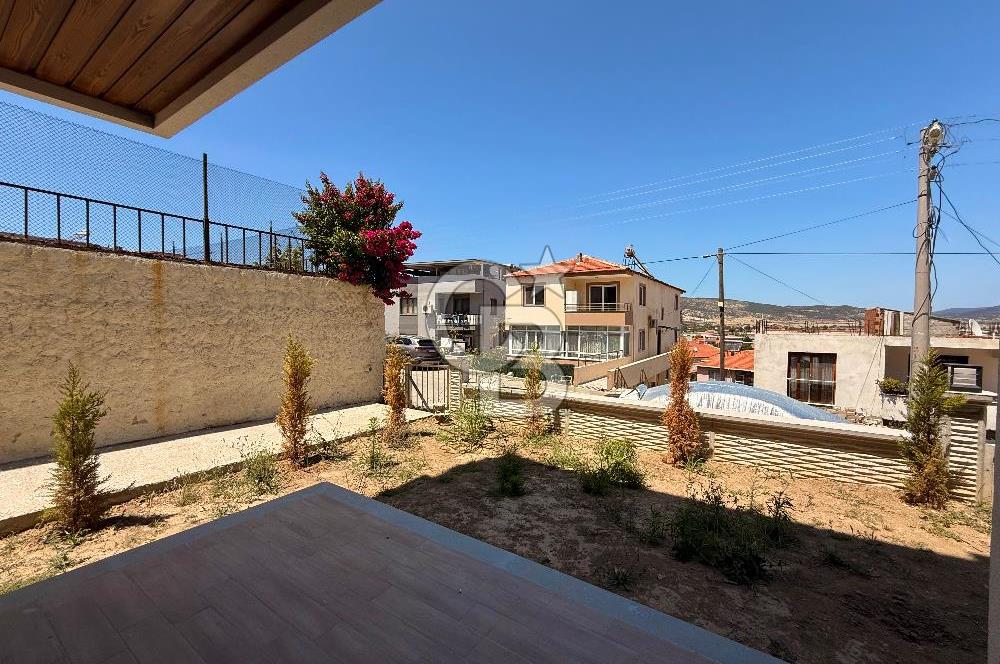 FOÇA BAĞARASI 3+1 DUBLEKS BAHÇELİ SATILIK DAİRE