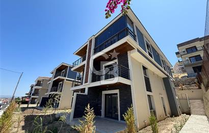 FOÇA BAĞARASI 3+1 DUBLEKS BAHÇELİ SATILIK DAİRE