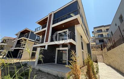 FOÇA BAĞARASI 3+1 DUBLEKS BAHÇELİ SATILIK DAİRE