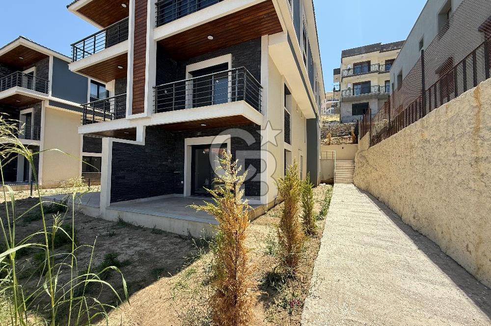 FOÇA BAĞARASI 3+1 DUBLEKS BAHÇELİ SATILIK DAİRE