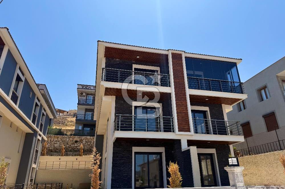 FOÇA BAĞARASI 3+1 DUBLEKS BAHÇELİ SATILIK DAİRE