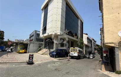 Yenisahra’da E-5 Metroya çok yakın konumda 450m2 Plaza İşyeri